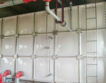 不锈钢水箱的优势：坚固耐用、无毒无味，更加环保和安全