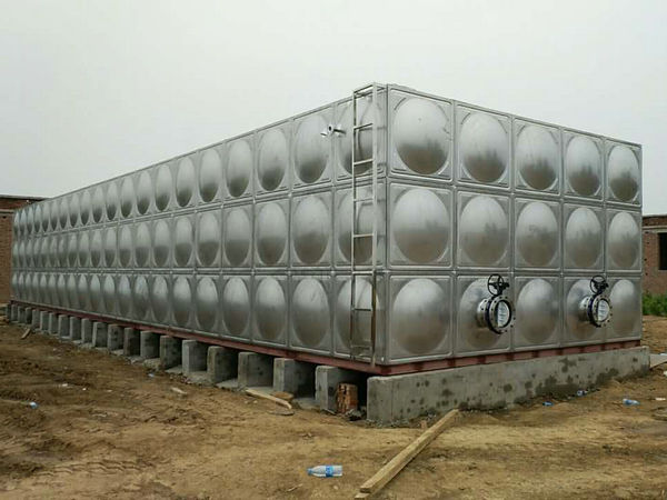 选择郑州不锈钢水箱材质时需要考虑哪些因素？